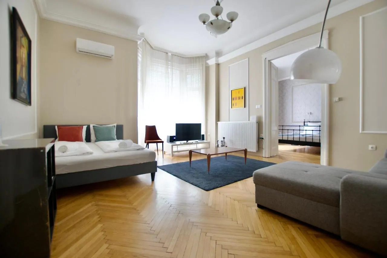 Standard Apartment By Hi5 - Kecskemeti Street Suite Budapest